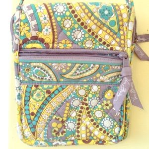 $40 Vera Bradley bag in excellent condition