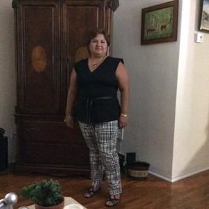 Meet your Posher, Sandra