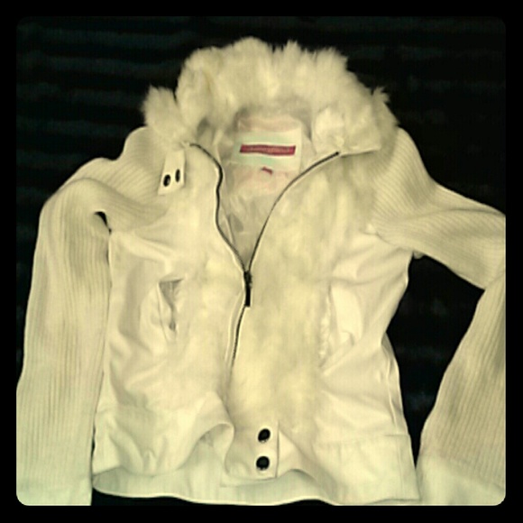 Rabbit bomber jacket Small