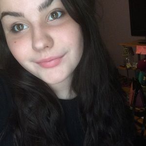 Meet your Posher, Zoe