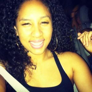 Meet your Posher, Mia