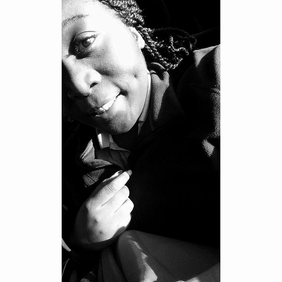 Meet your Posher, Kaymya - Picture 1 of 1