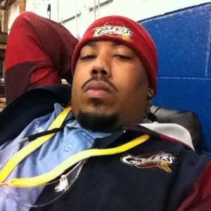 Meet your Posher, Derrick