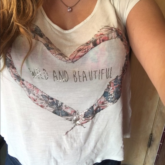 slight crop top