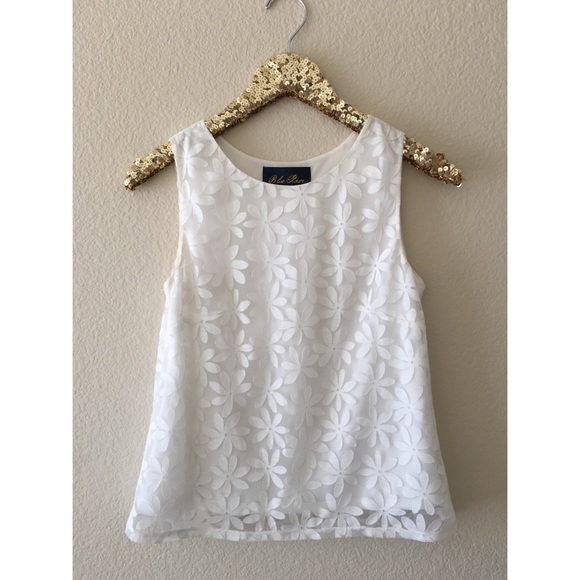 Francesca's Collections Tops - Daisy