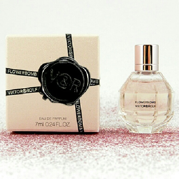 Victor and Rolf Flowerbomb etc Spray