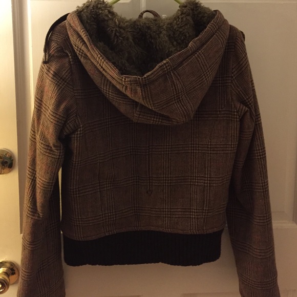 Winter jacket - Picture 4 of 4