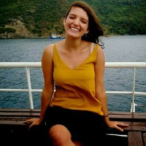 Meet your Posher, Leila