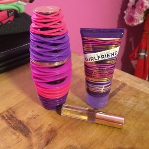 Girlfriend By Justin Bieber