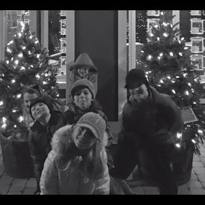 Meet your Posher, Holly