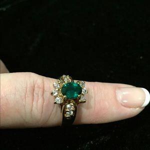 Green gold ring