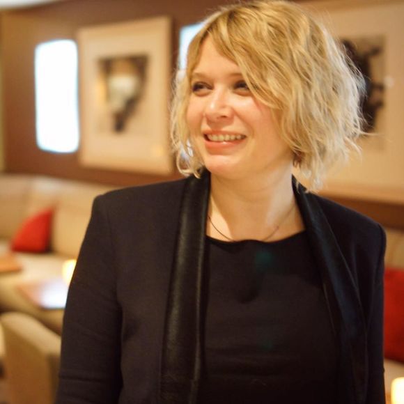 Meet your Posher, Farah