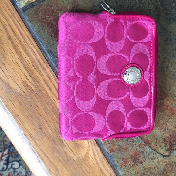 Coach Handbags - Pink coach wallet