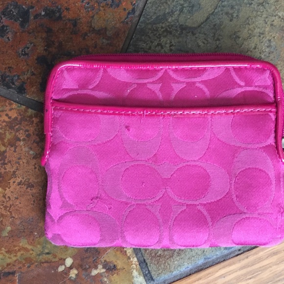 Pink coach wallet - Picture 2 of 3