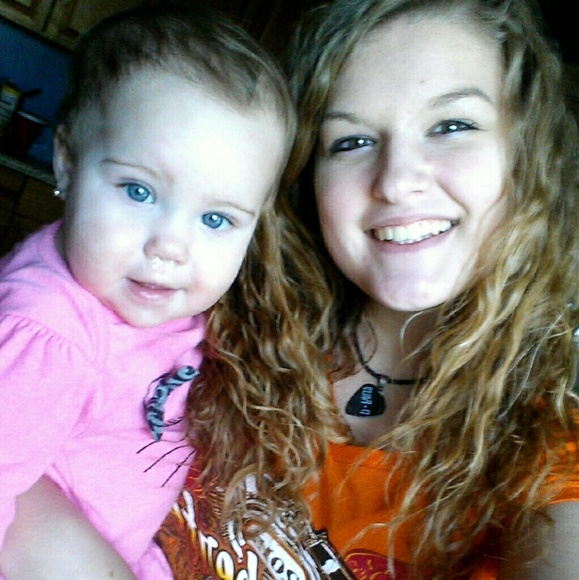 Meet your Posher, Karlee - Picture 1 of 1