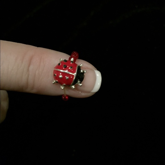 Lady bug toe ring