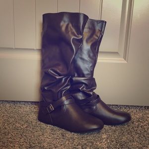 Charlotte Russe boots in perfect condition