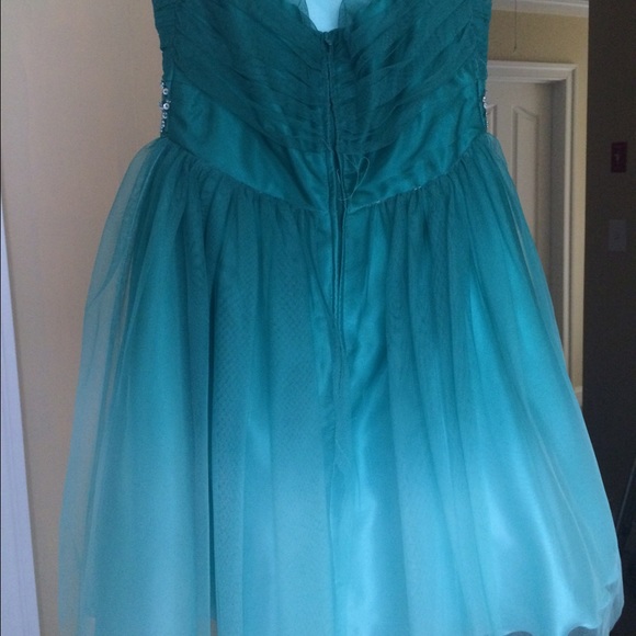 Blue Ombré homecoming dress. - Picture 3 of 4