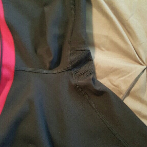 Nike Dri-Fit Capri leggings - Picture 3 of 4