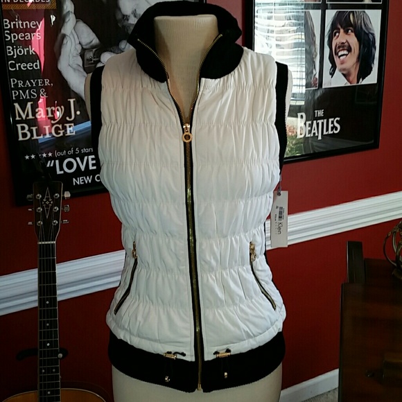 NWT BEAUTIFUL Calvin Kline Puffer Vest