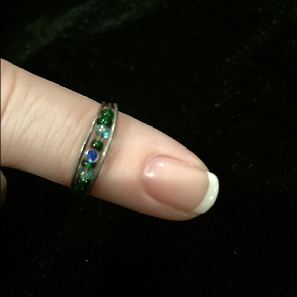 Green and blue toe ring