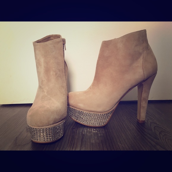 Steve Madden "Banngg" Platform Bootie