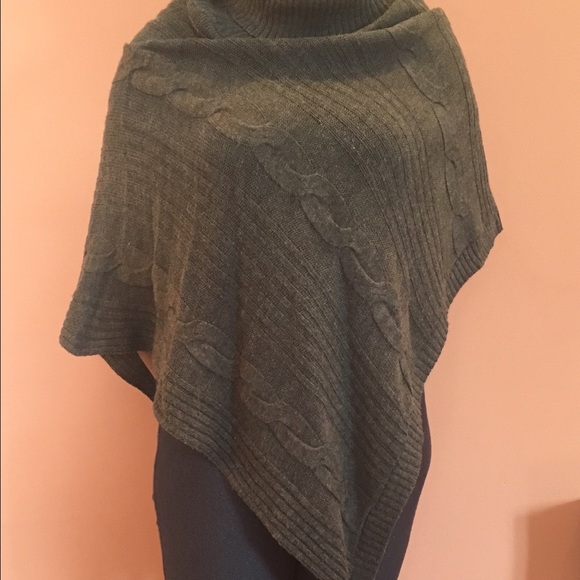Sweater poncho
