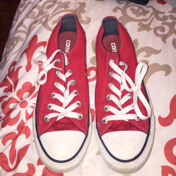Red converse!!!!