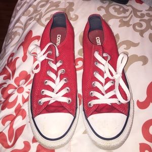 Red converse!!!!