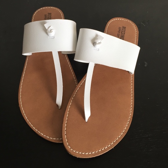 Never Worn White Mossimo Sandals Sz 7