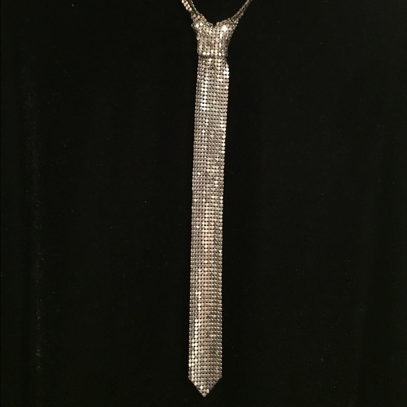 Metal tie