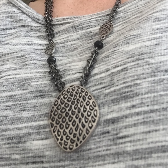Versatile necklace. - Picture 2 of 4