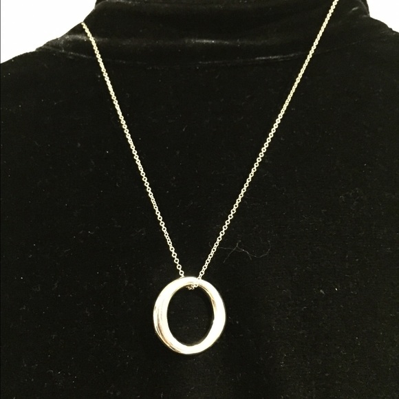Circle necklace