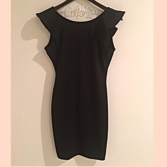 🆑 Black Open Ruffled Back Dress - Picture 2 of 4
