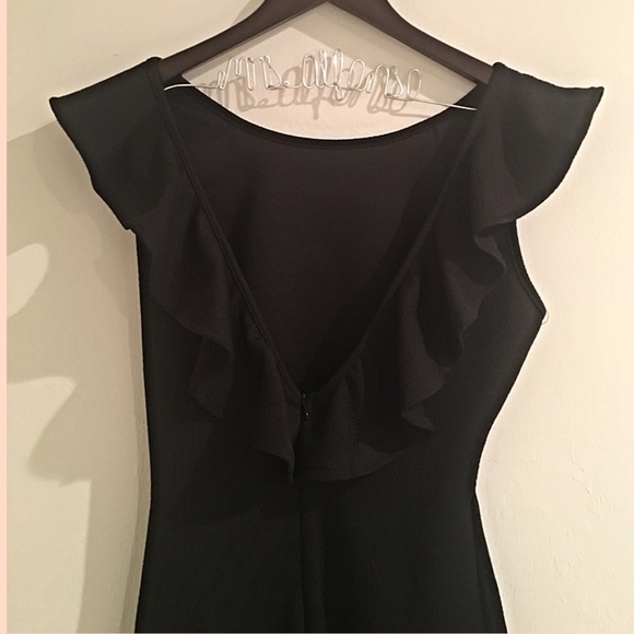 🆑 Black Open Ruffled Back Dress - Picture 4 of 4