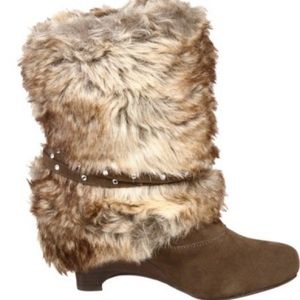 Brown Boots with fur