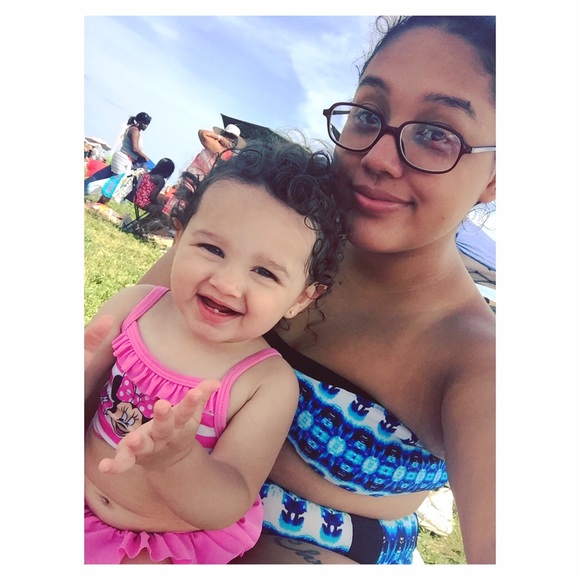 Meet your Posher, Jessica - Picture 2 of 4