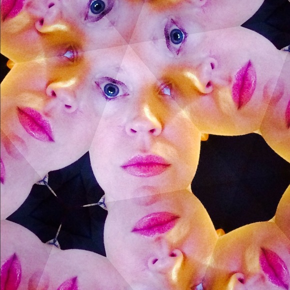 Meet your Posher, Amy - Picture 3 of 4