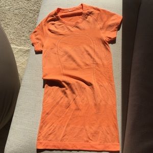 Lululemon swiftly short sleeve t