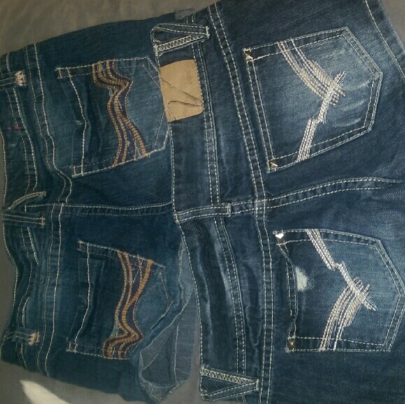 2 Shorts