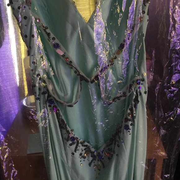 Prom Dress - Picture 2 of 4