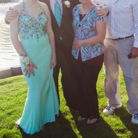 Prom Dress - Picture 3 of 4