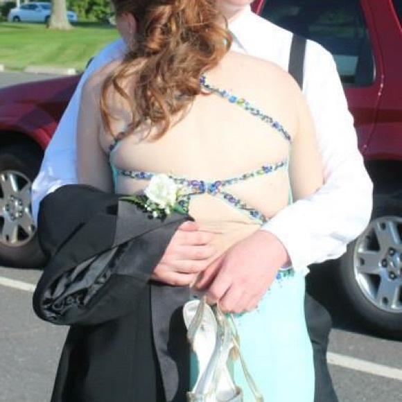 Prom Dress - Picture 4 of 4