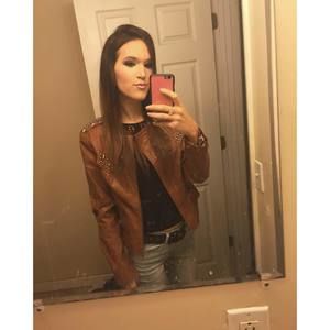 Meet your Posher, Brittany