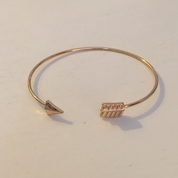 Gold Shooting Arrow Cuff Bracelet - Picture 3 of 4