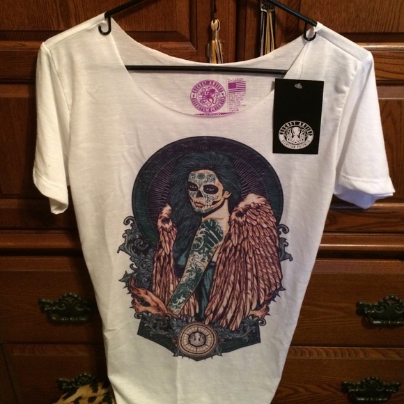 Buckle secret artist t shirt!