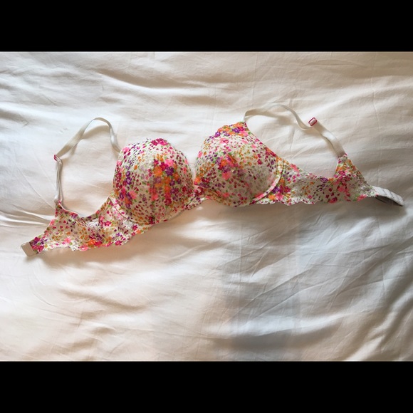Victoria secret bra 34 C push up