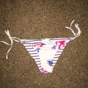 Swimsuit bottoms
