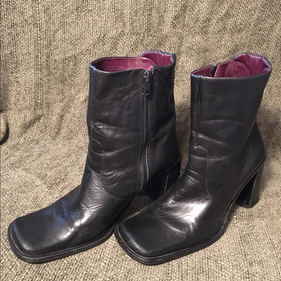 Massimo black leather boots