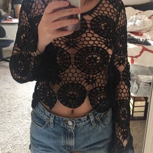 Kendall and Kylie lace shirt will bell sleeves